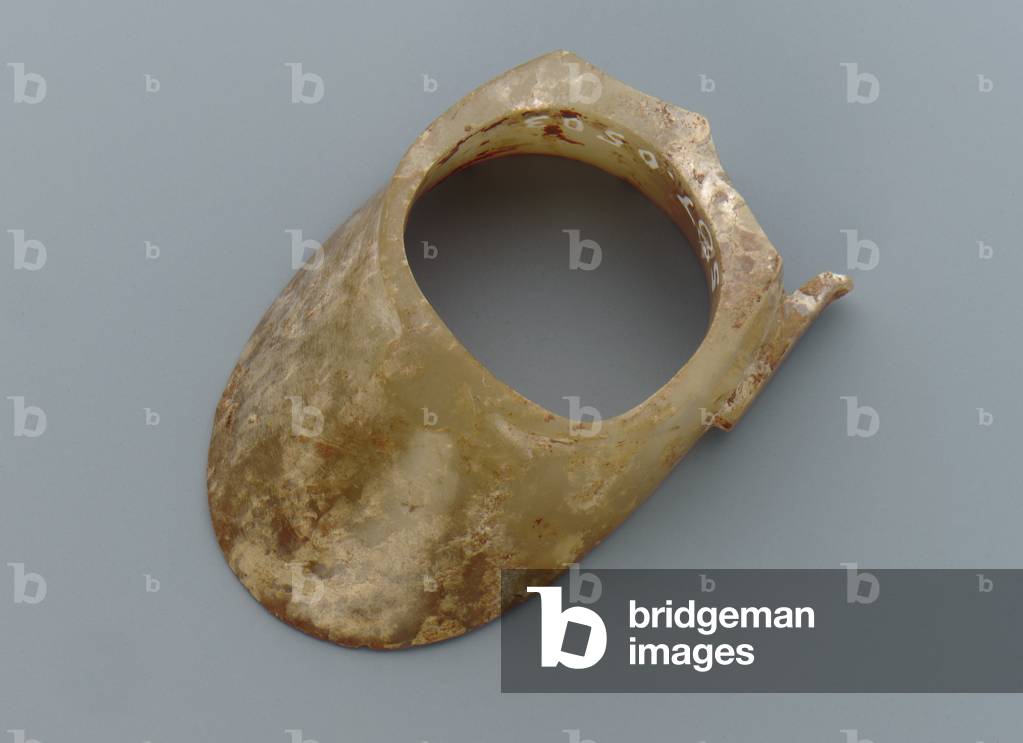 Archer's thumbring (ban zhi), c.300-200 BC (jade)