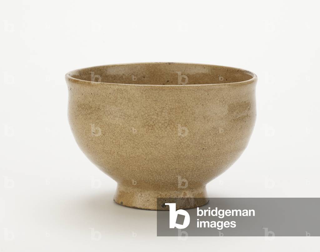 Tea bowl, early 17th century (stoneware, unvitrified porcelain, with opaque glaze)