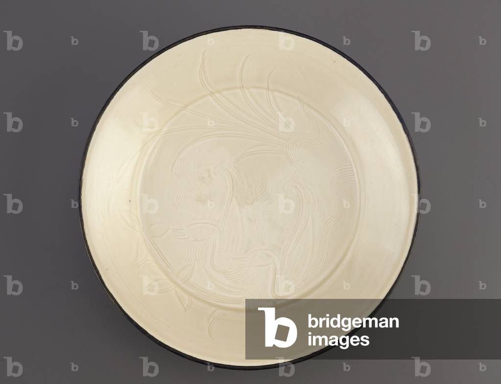 Ding ware dish with incised decoration of ducks, Hebei Province, 11th-early 12th century (ceramic)