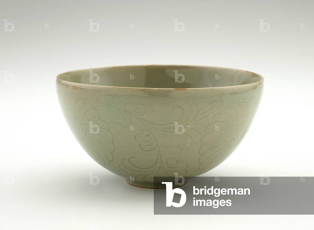 Bowl, early 12th century (stoneware with celadon glaze)