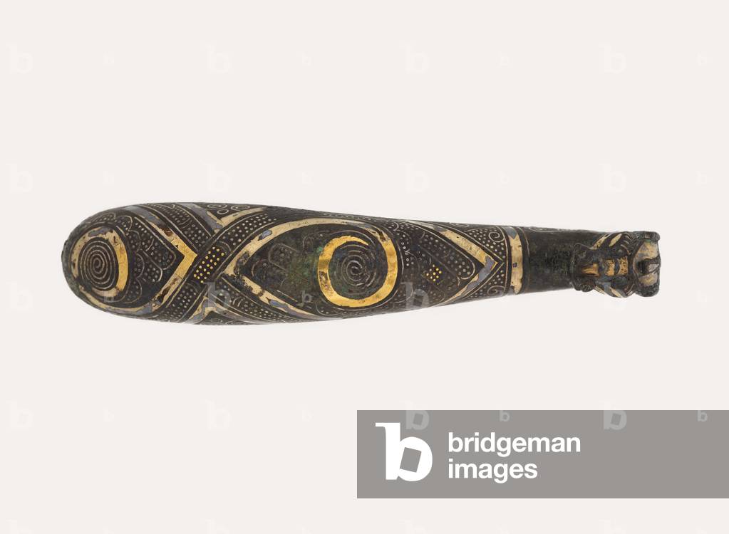 Garment hook, 480-221 BC (bronze with gold and silver inlay)