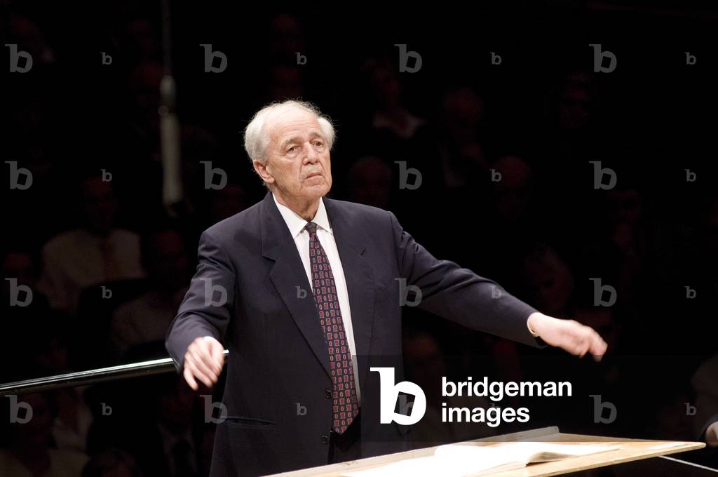 Pierre Boulez conducting the Lucerne Festival Academy Orchestra