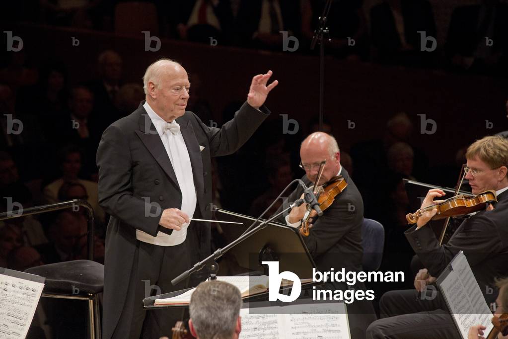 Bernard Haitink conducting Vienna Philharmonic at Lucerne Festival