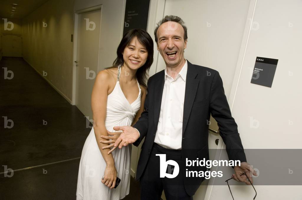 Yuja Wang, backstage at Lucerne Festival, together with Italian Comedian Roberto Benigni
