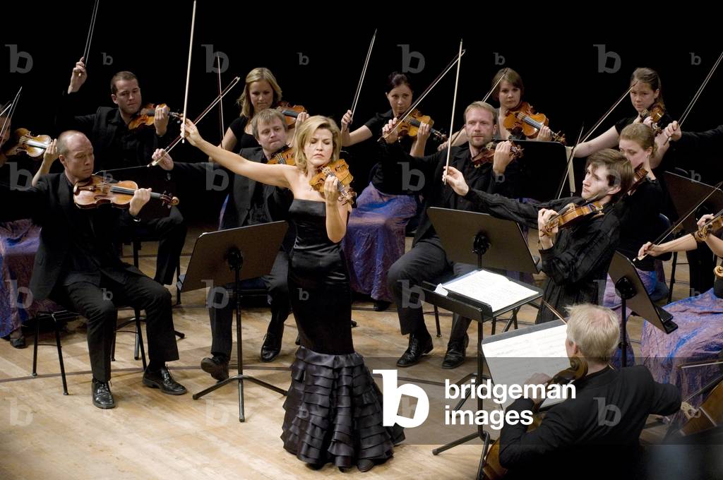 Anne - Sophie Mutter plays together with the Trondheim Soloists