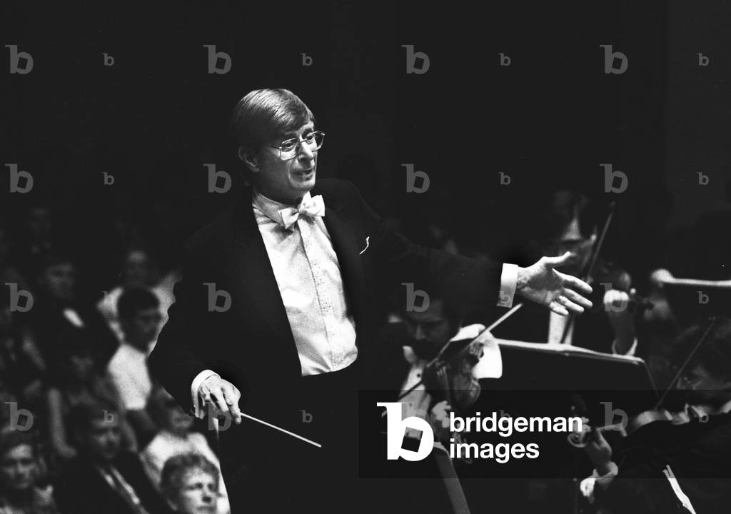 Herbert Blomstedt conducting in Lucerne, 1990