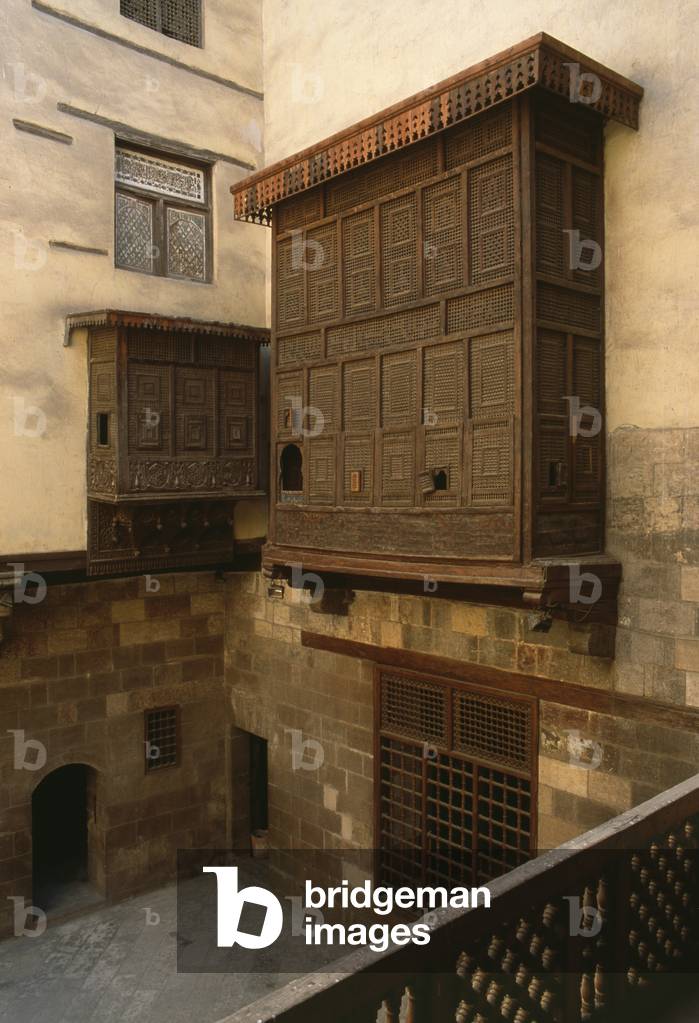 View of Bayt Zaynab Khatun built in 1468, Cairo (photo)