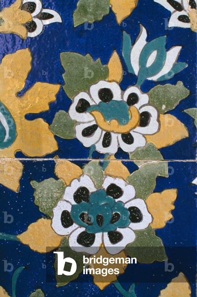 Decorative tilework (photo)