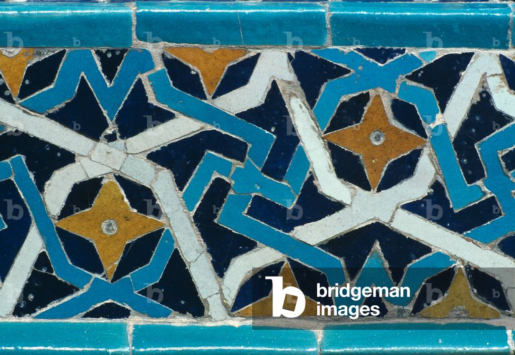 Amir Chakhmaq Mosque, mihrab, decorative tilework (photo)