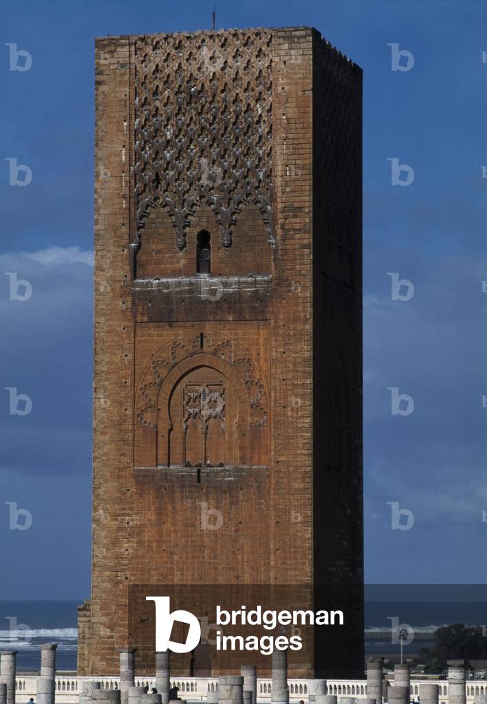 View of the Hassan Tower (photo)