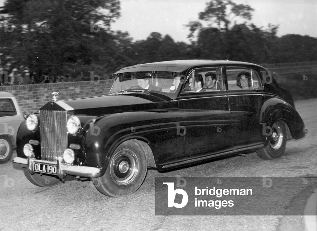 Liz Taylor en Rolls Royce