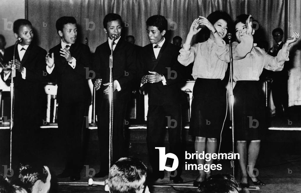 The Surfs Malagasy vocal group of yee-ye francophone in the 60s (photo)