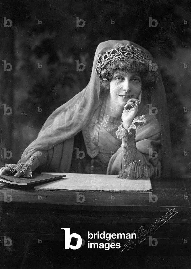 Myriam Harry 1st Laureate of the Femina Prize in 1904
