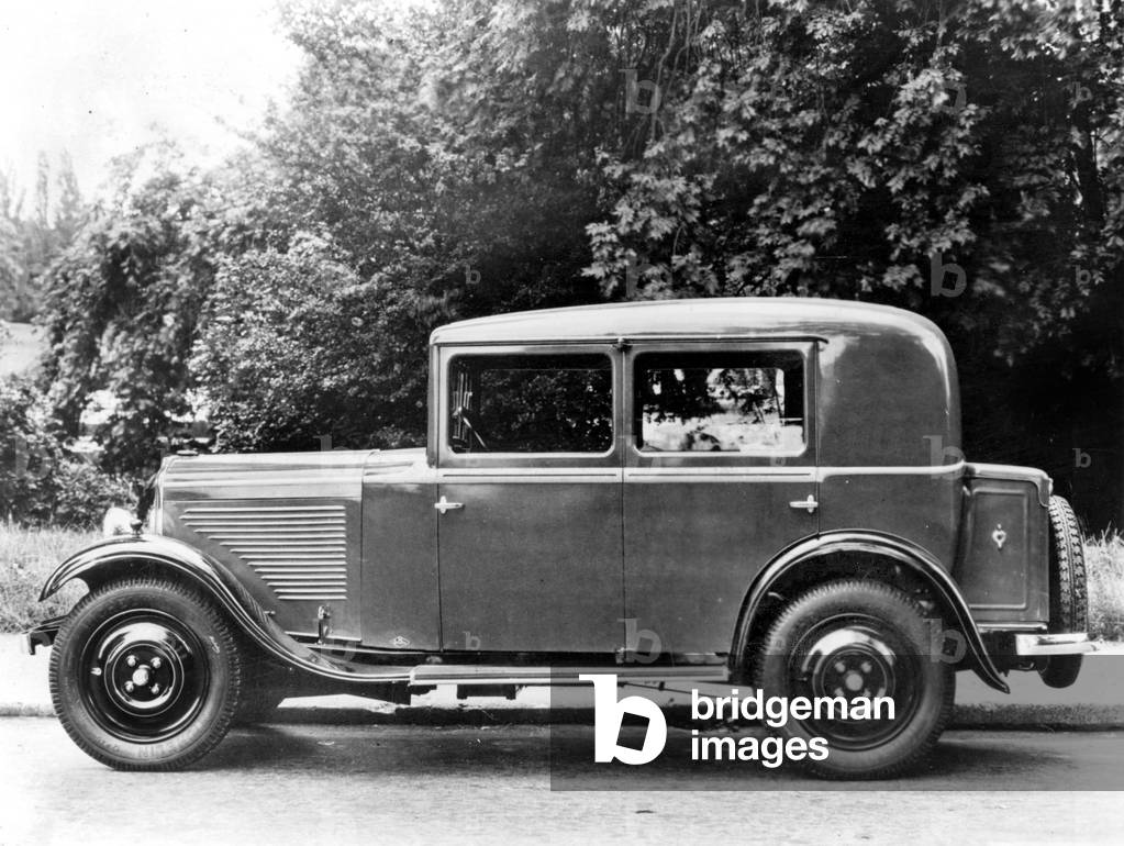 Peugeot Sedan