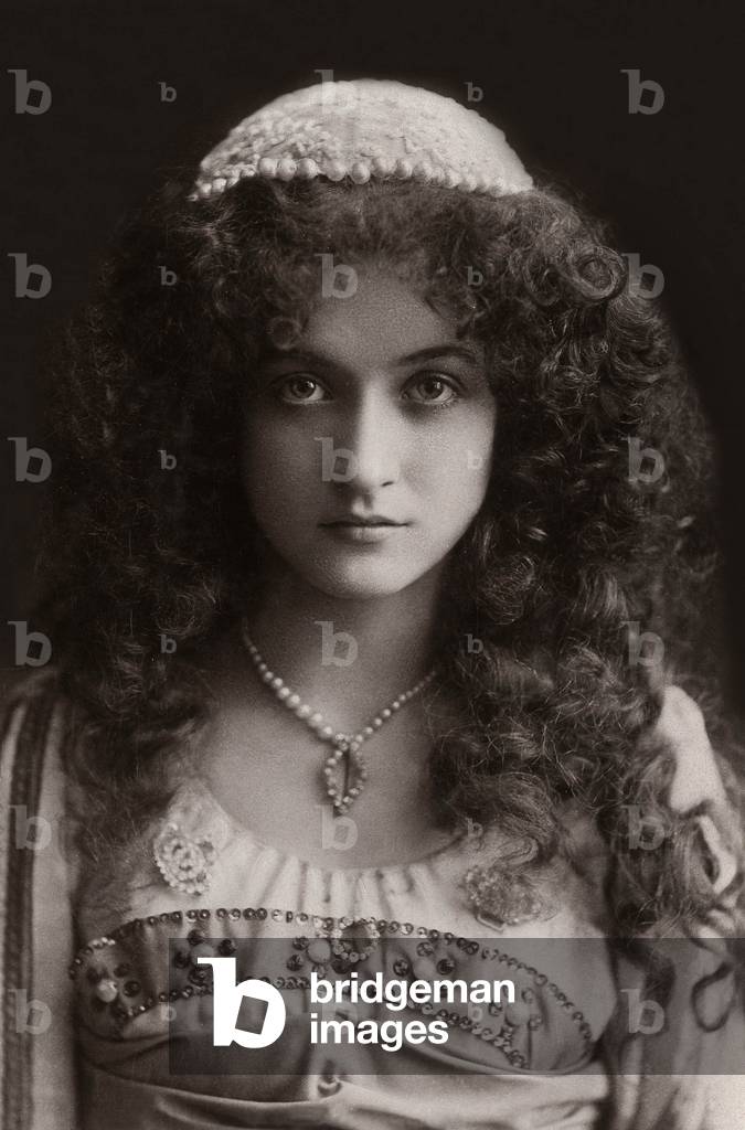 Maude Fealy (1883-1971) american actress c. 1900
