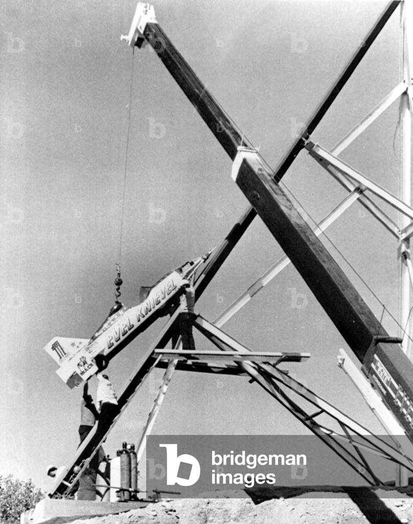 the staff of stuntman Evel Knievel preparing the car before jump across the Snake River Canyon near Twin Falls, Idaho september 04, 1974