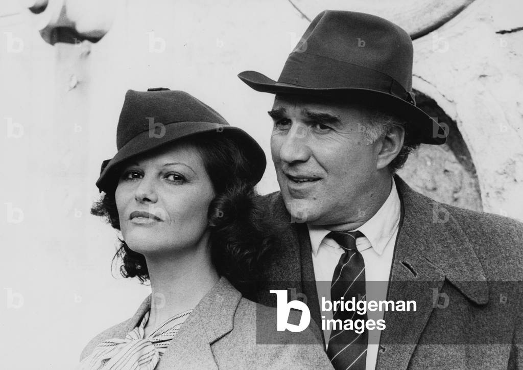 The little girl in blue velvet