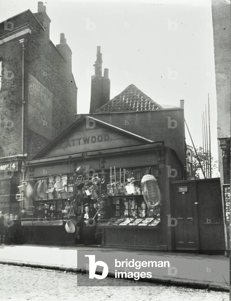 Evelyn Street: by Deptford High Street, London, 1899 (b/w photo)