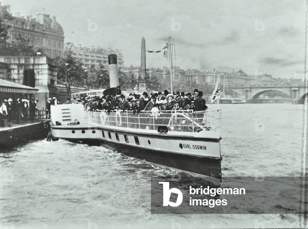 London County Council River Steamer leaving Charing Cross Pier, 1905 (b/w photo)