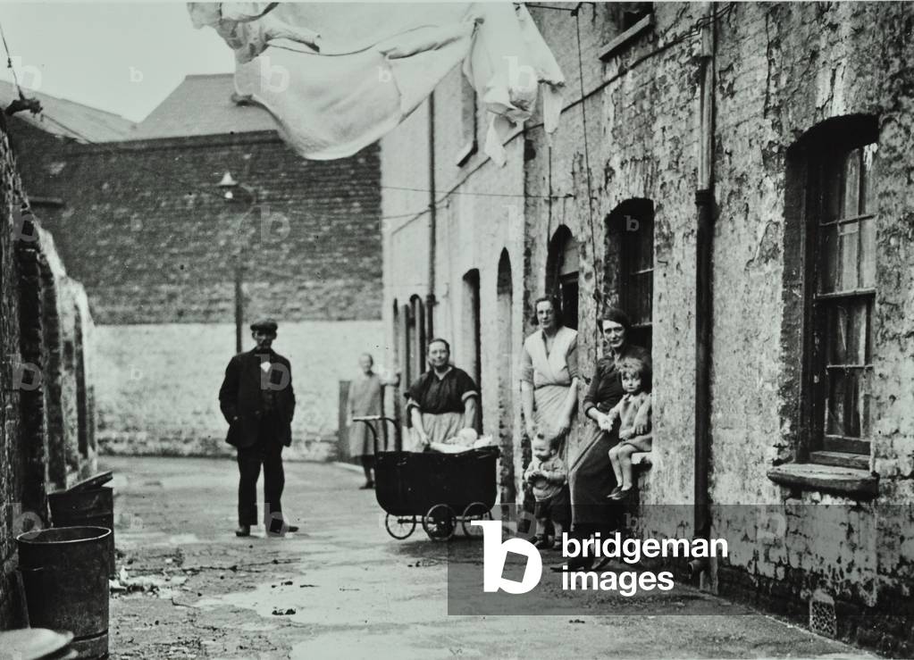 Providence Cottages, Tower Hamlets 1934 (b/w photo)