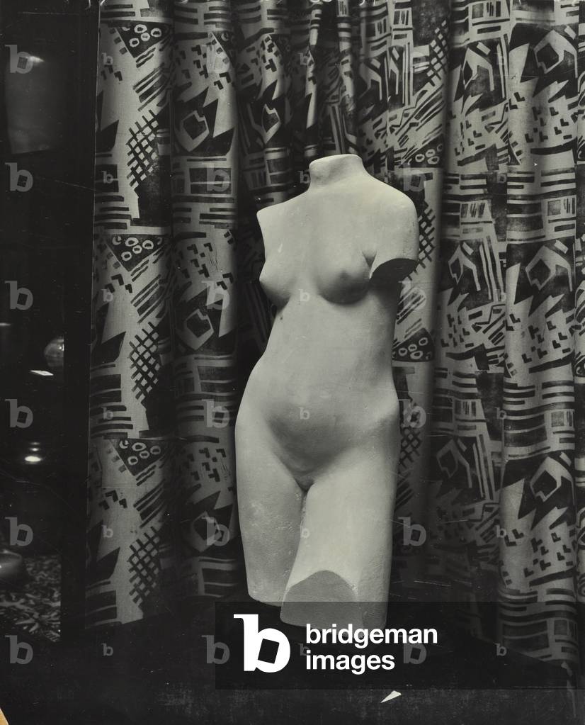 Central School of Arts: stone torso, 1931 (b/w photo)