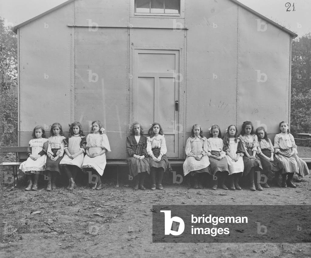 Schoolchildren, Birley House Open Air School, 1908 (b/w photo)