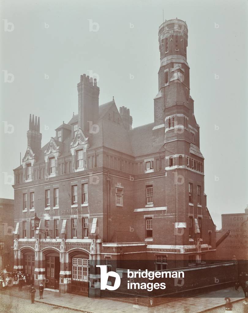 Bethnal Green Fire Station: exterior, 1906 (b/w photo)