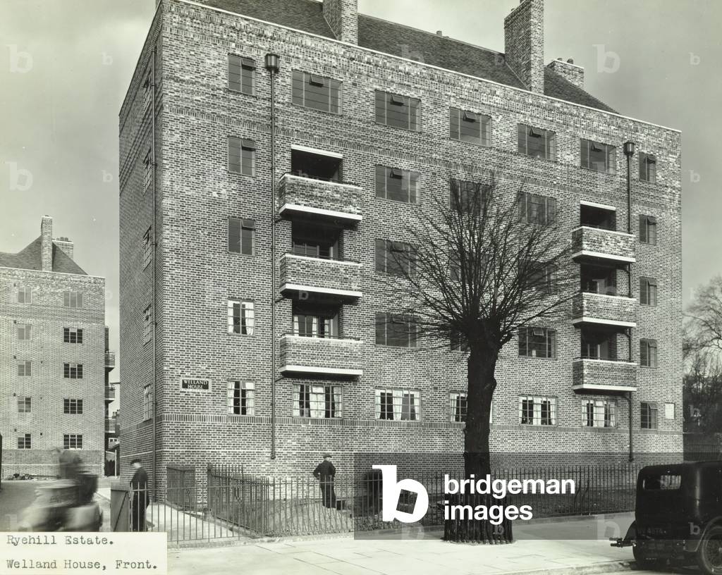 Rye Hill Estate: Welland House, London, 1938 (b/w photo)