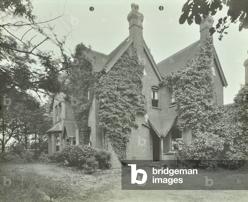 Bennetts Castle Lane, Barking and Dagenham: Bennetts Castle House, 1920 (b/w photo)