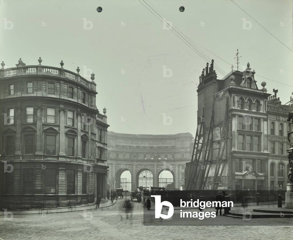 Admiralty Arch, The Mall, Westminster LB: The Mall from Charing Cross, 1910 (b/w photo)