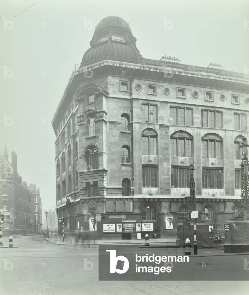 Central School of Arts and Crafts: exterior , 1936 (b/w photo)