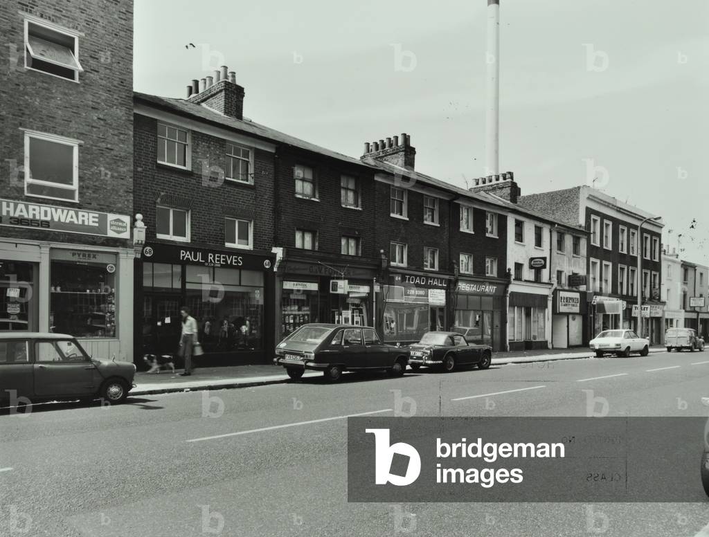 46-68 Battersea Bridge Road, London, 1977 (b/w photo)