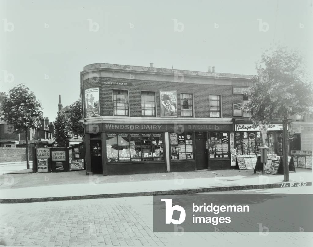 18 Rotherhithe New Road: by Saint Helena Road, London, 1938 (b/w photo)