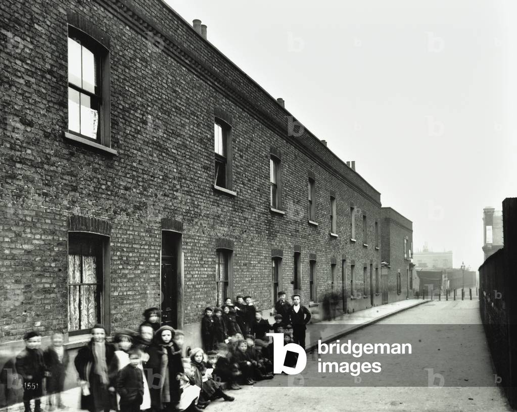Railway Avenue: looking south, 1903 (b/w photo)