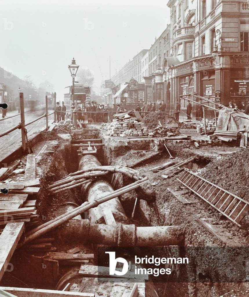 Angel to Highbury tramways: pipes crossing under Angel junction, 1906 (b/w photo)