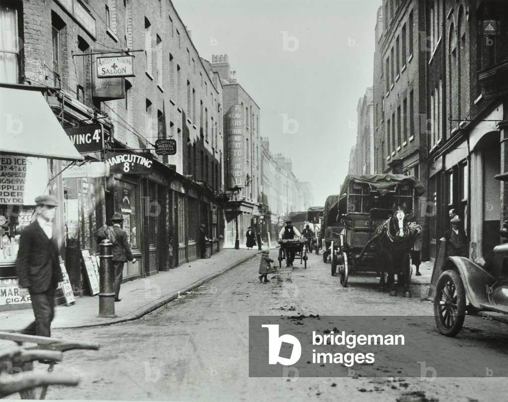 Hanbury Street: looking east, 1918 (b/w photo)