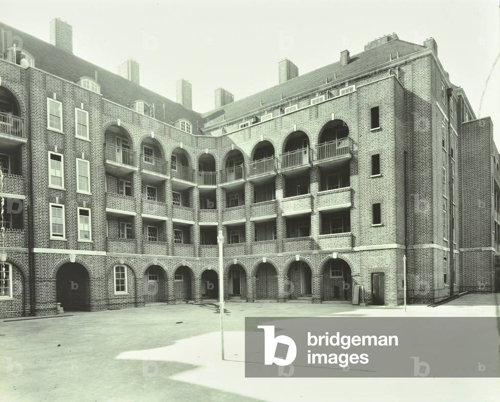 Ring Cross Estate, London, 1929 (b/w photo)