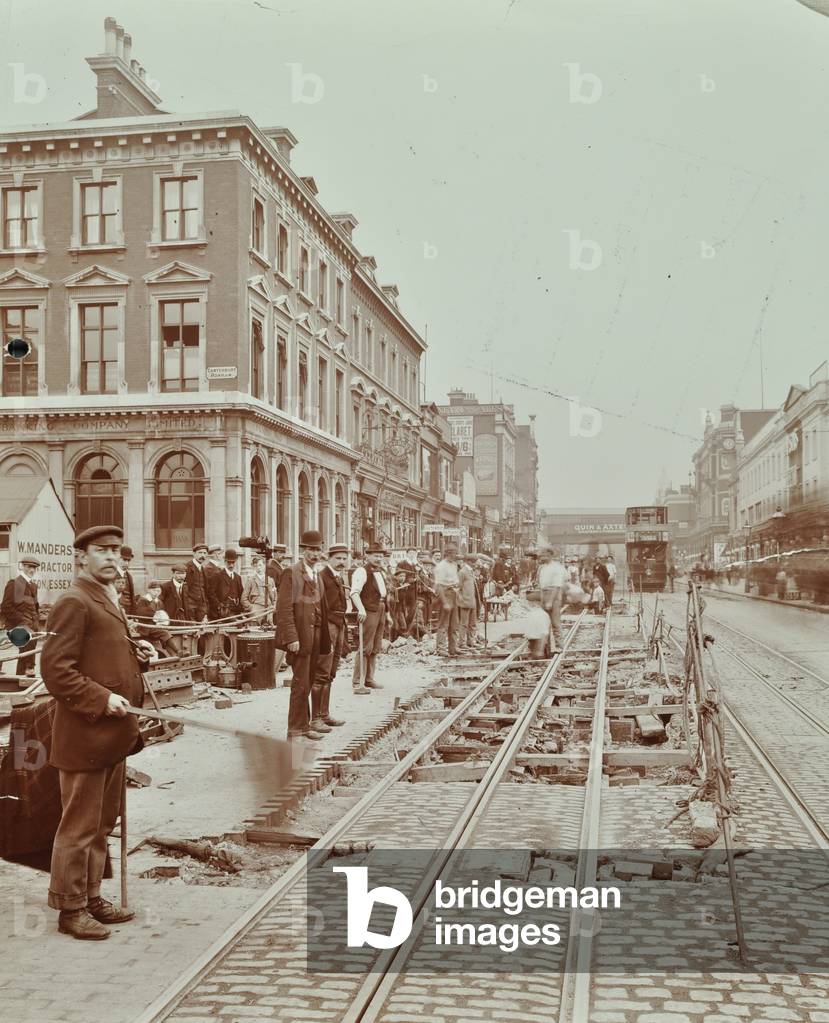 Inserting of special work on existing lines for Stockwell Road lines at Brixton Road, 1907 (b/w photo)