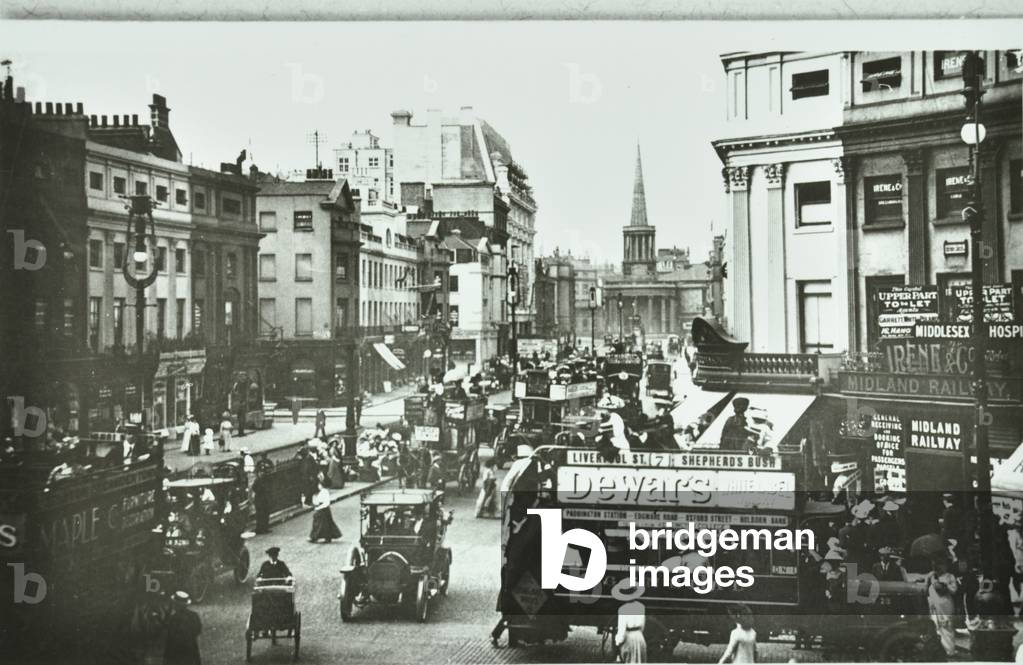 Regent Street, Westminster LB: Oxford Circus looking north to Regent Street, 1914 (b/w photo)