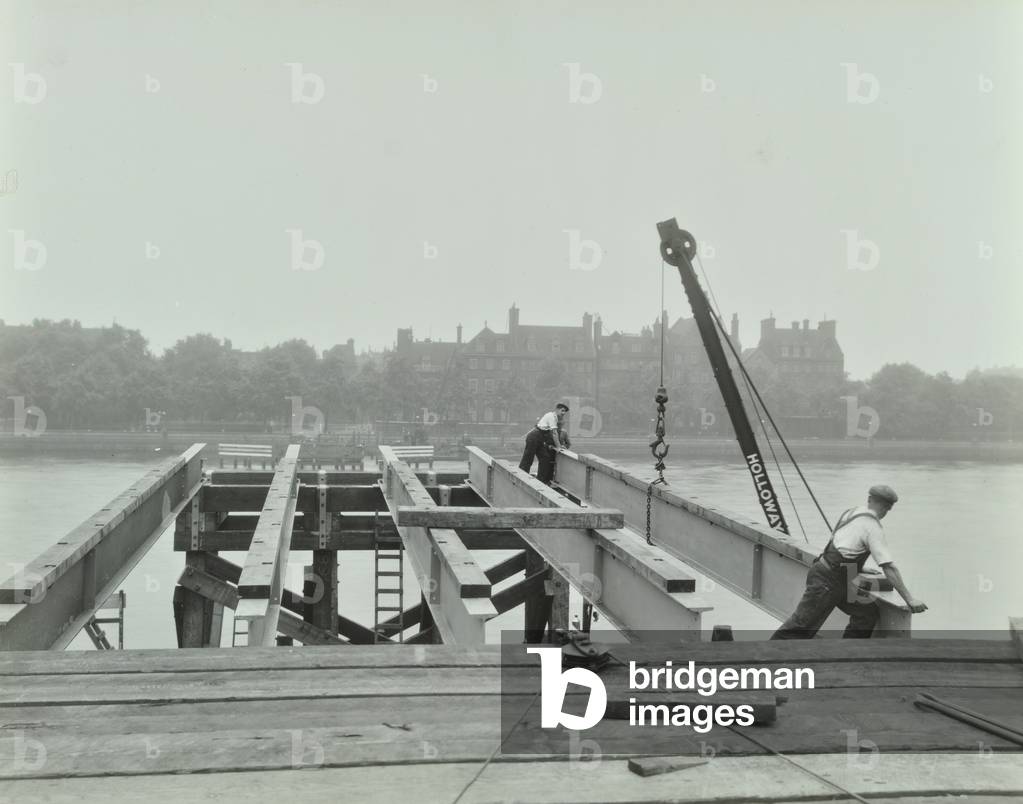 Thames Temporary Bridge: Battersea site, construction work in progress, 1940 (b/w photo)