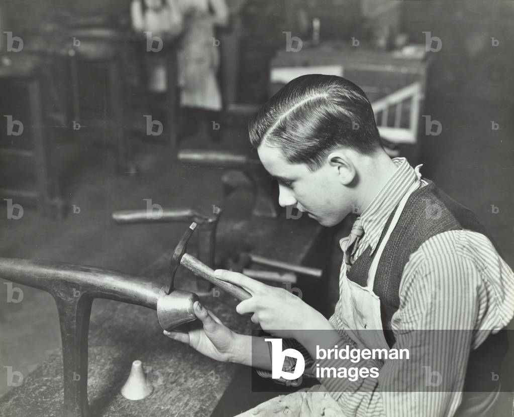 Central School of Arts and Crafts: silversmiths class, 1937 (b/w photo)