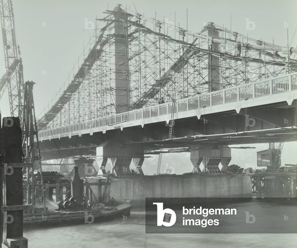Chelsea Bridge: north side, in scaffolding, 1937 (b/w photo)