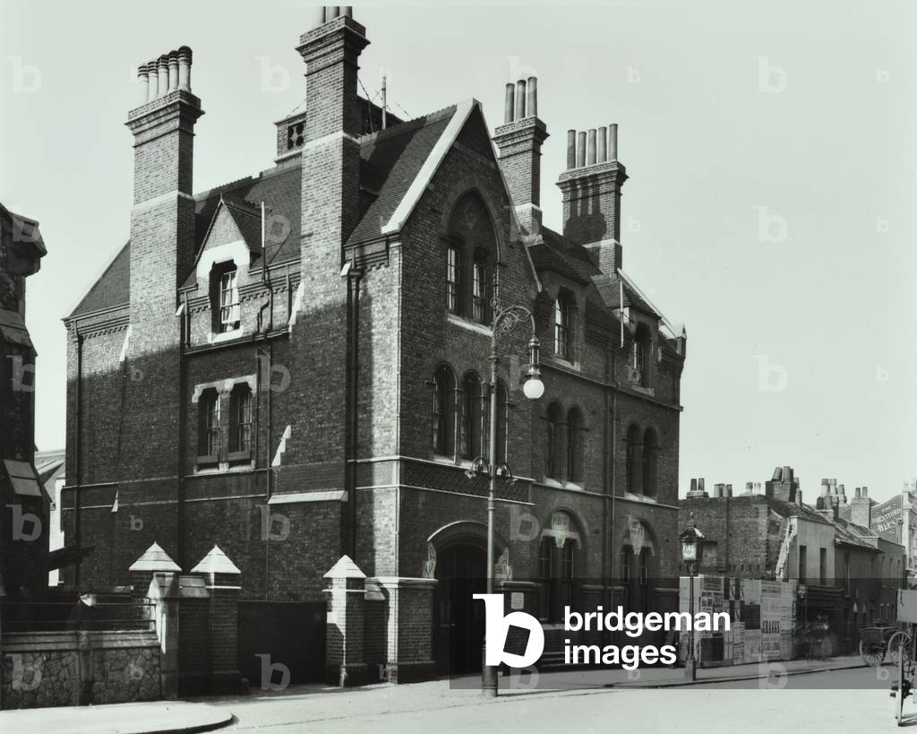 Hammersmith Fire Station, 244 Shepherds Bush Road: exterior, 1903 (b/w photo)