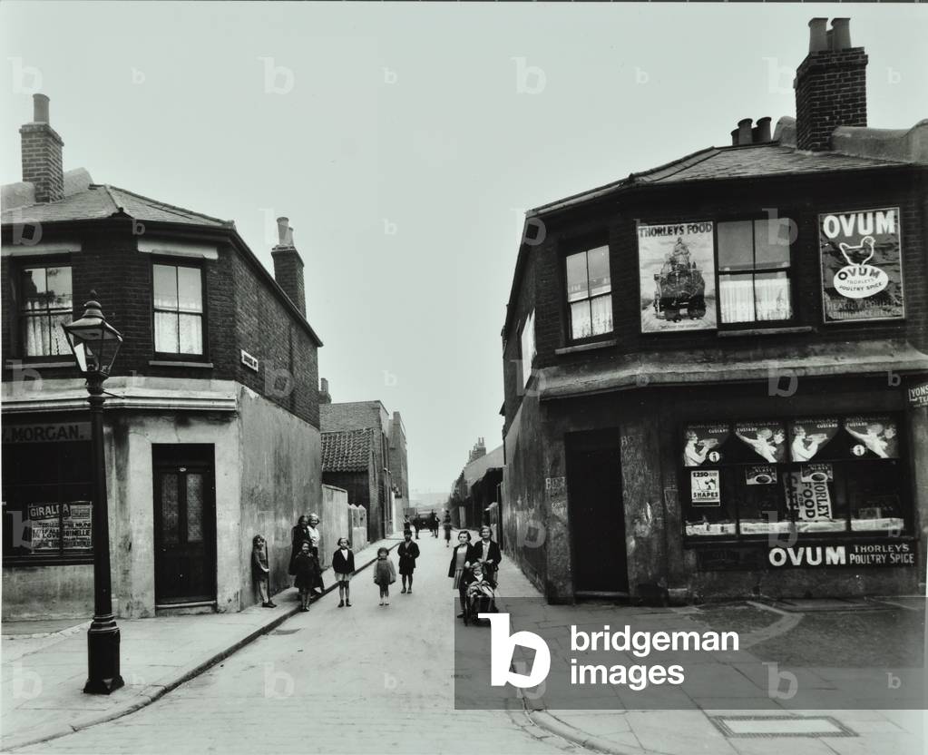 Bronze Street: from Deptford Church Street, London, 1934 (b/w photo)