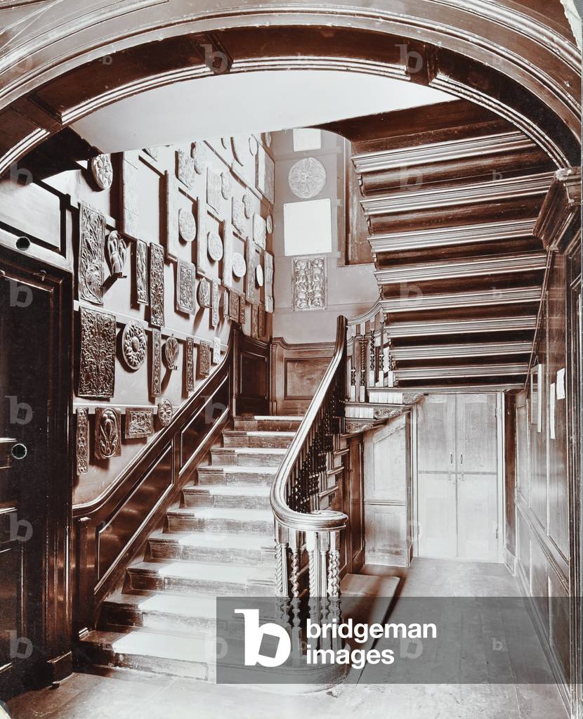 Craft School, 37-39 Stepney Green: staircase, 1907 (b/w photo)