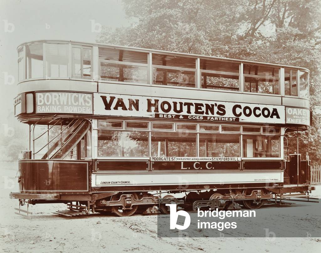 Exterior view of electric tramcar, 1907 (b/w photo)