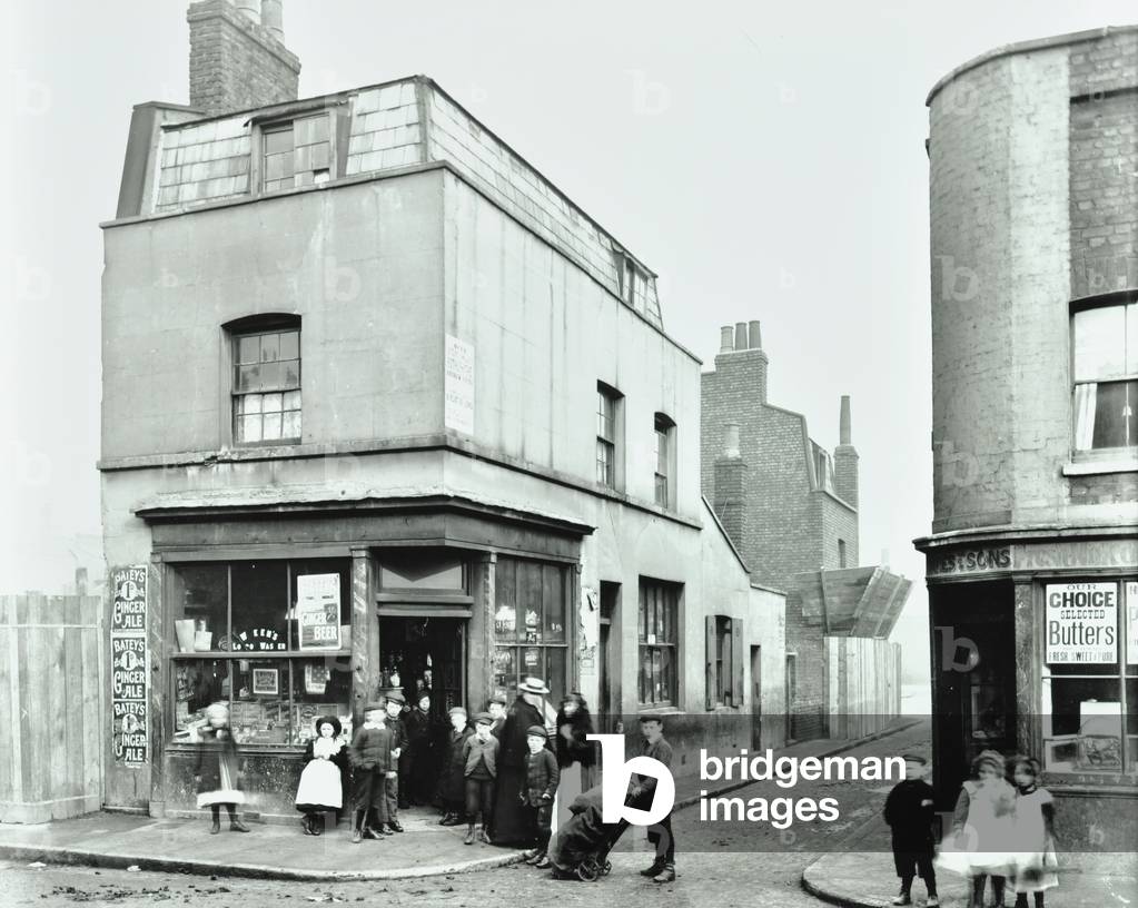 Lovatt Place: general view, London, 1904 (b/w photo)