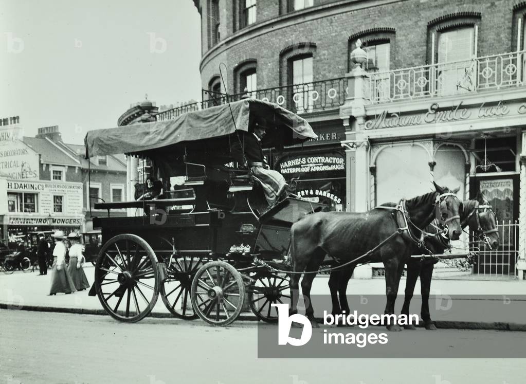 Horse-drawn omnibus of Putney Hill, 1912 (b/w photo)