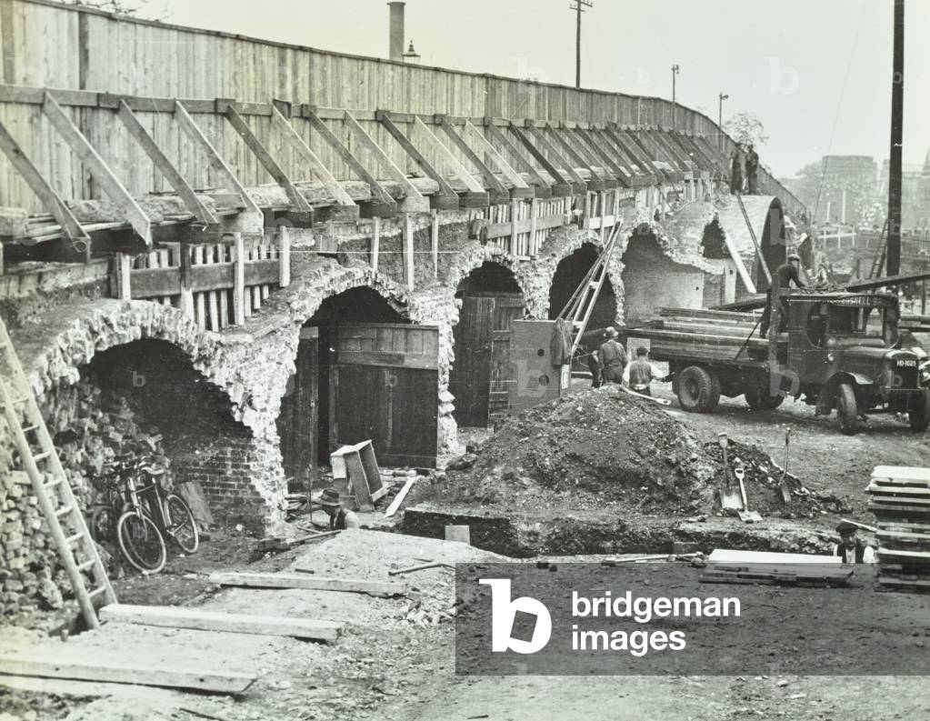 Ladywell Bridge: reconstruction and widening of Ladywell Bridge, 1937 (b/w photo)