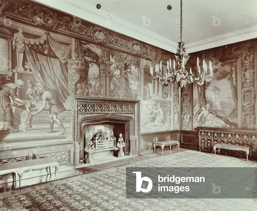 Saint James's Palace, Saint James's Palace, Westminster LB: tapestry room, 1907 (b/w photo)